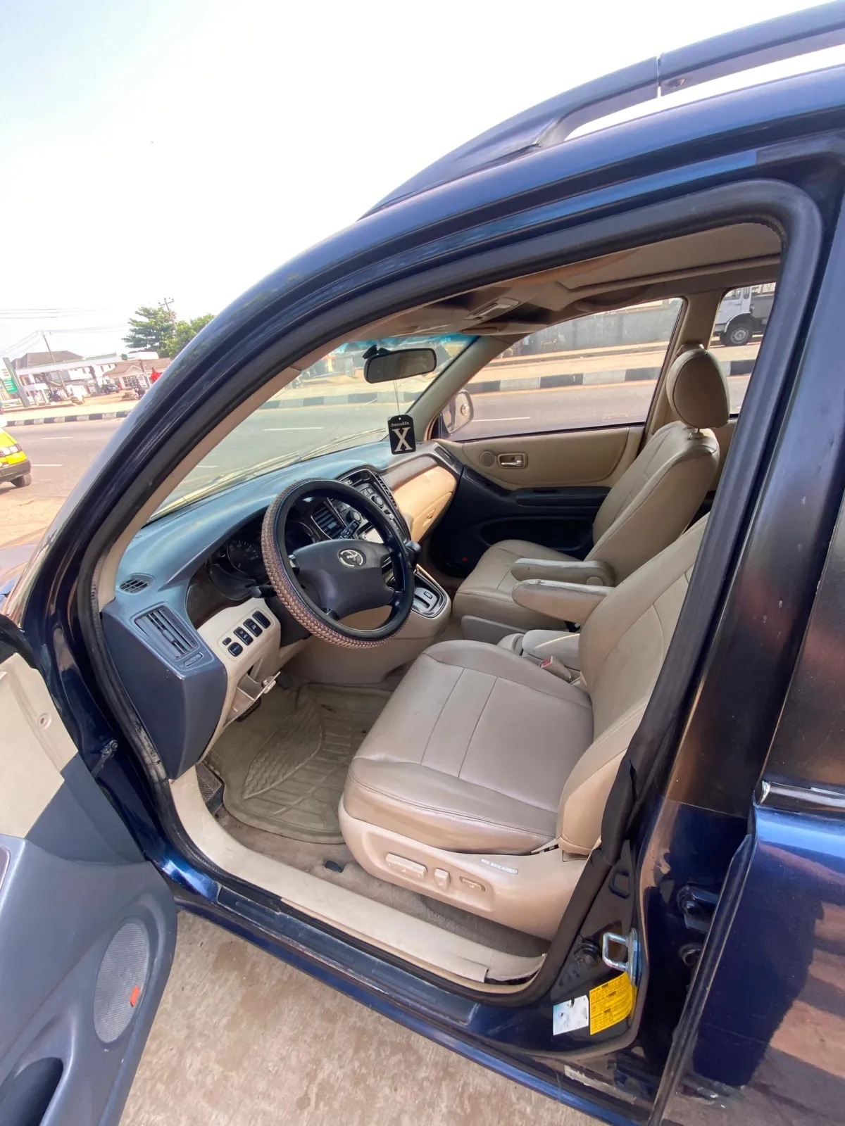 Toyota Highlander 2004 model - Image 6