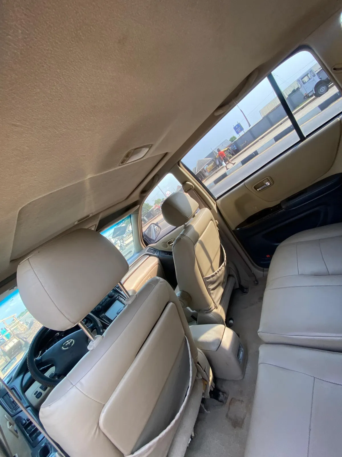 Toyota Highlander 2004 model - Image 8