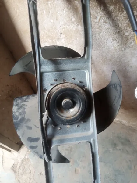 Am selling this AC fan