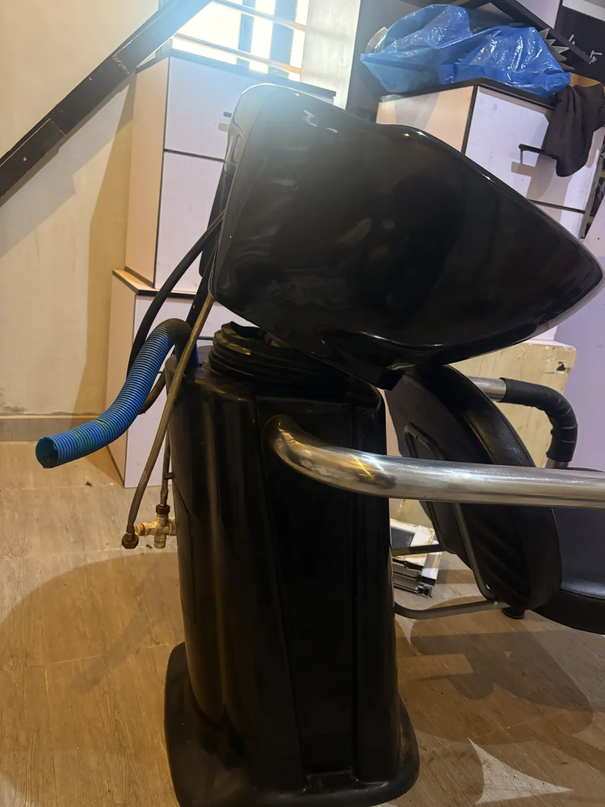 Hair Washing Basin for Salon Very Neat - Image 4