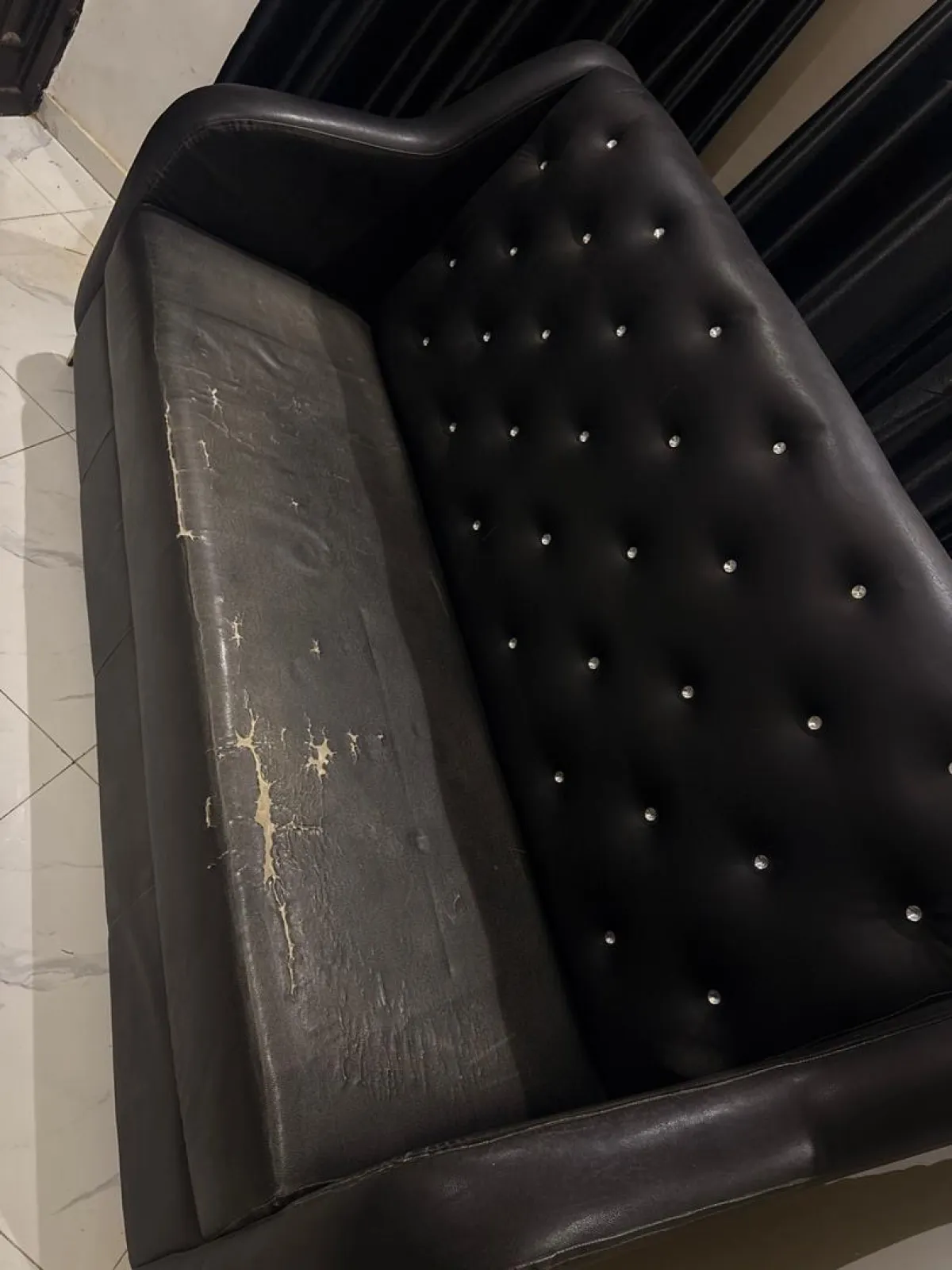 SalonOffice Waiting Chair for Sale Durable Affordable - Image 3