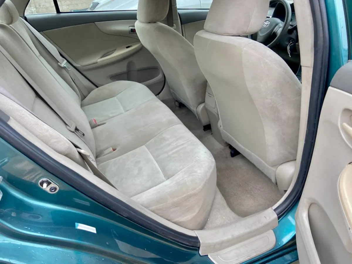 Super Clean Tokunbo Toyota Corolla Le 2009 - Image 4