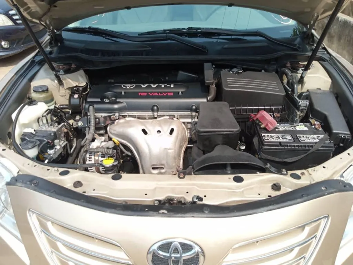 Newly Arrived Tokunbo Toyota Camry Xle - Image 4