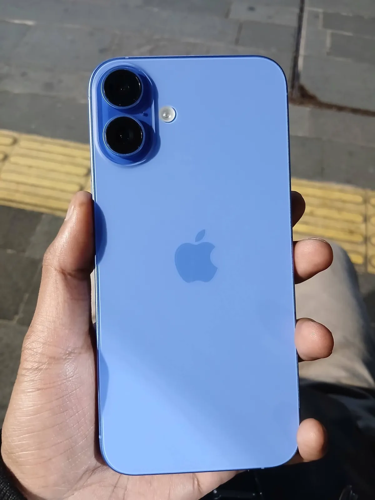 iPhone 16 plus 128GB - Image 1