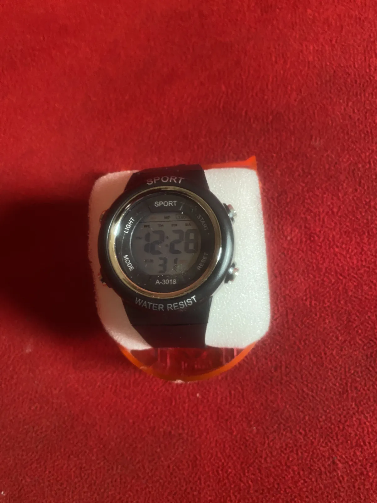 UNISEX WRISTWATCH - Image 2