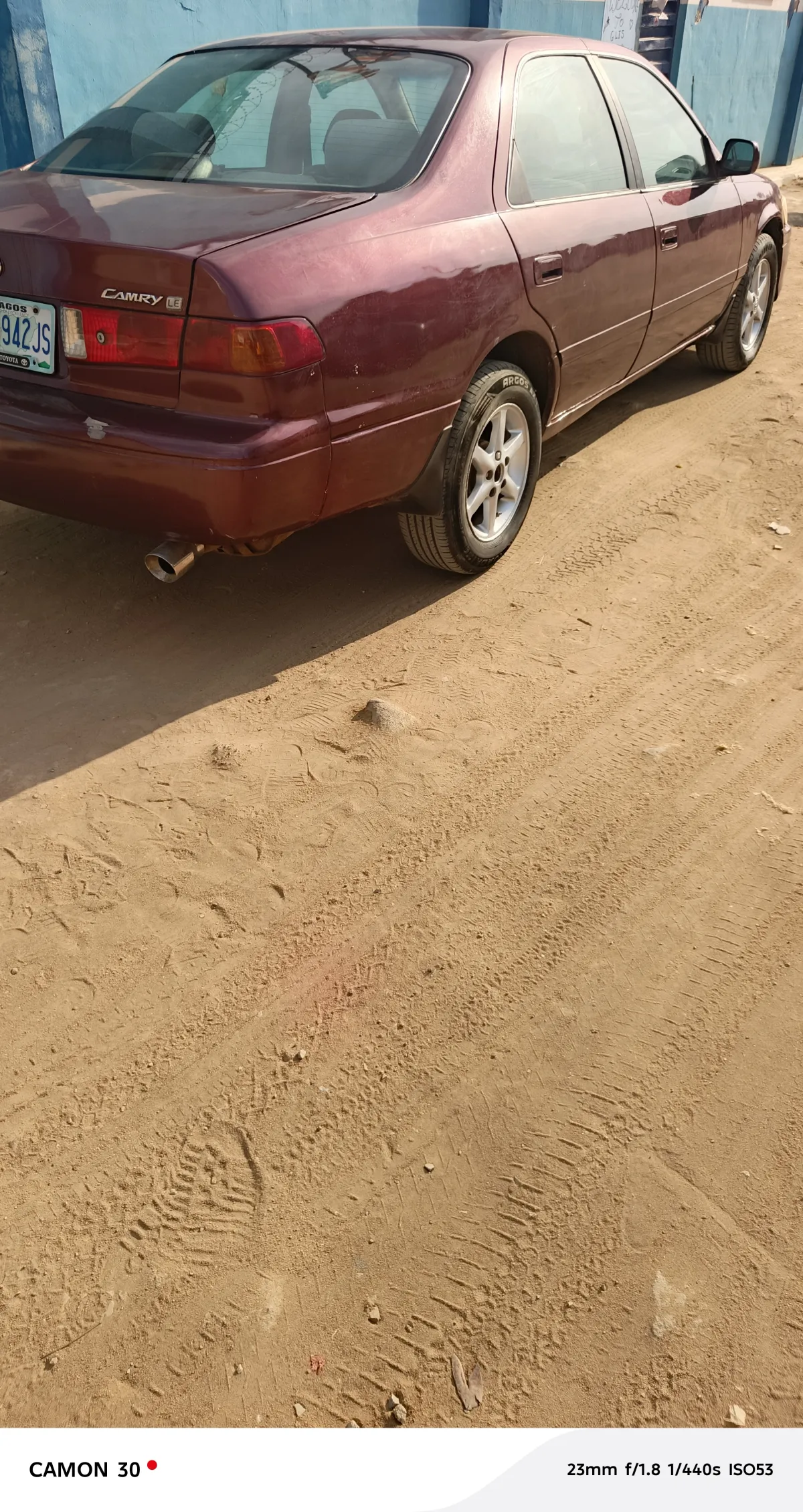 TOYOTA CAMRY 2001 - Image 3