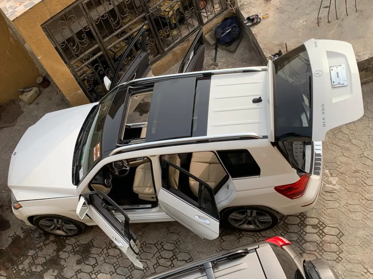 A Tokunbo Clean 2013 Mercedes Benz Glk 350 - Image 2