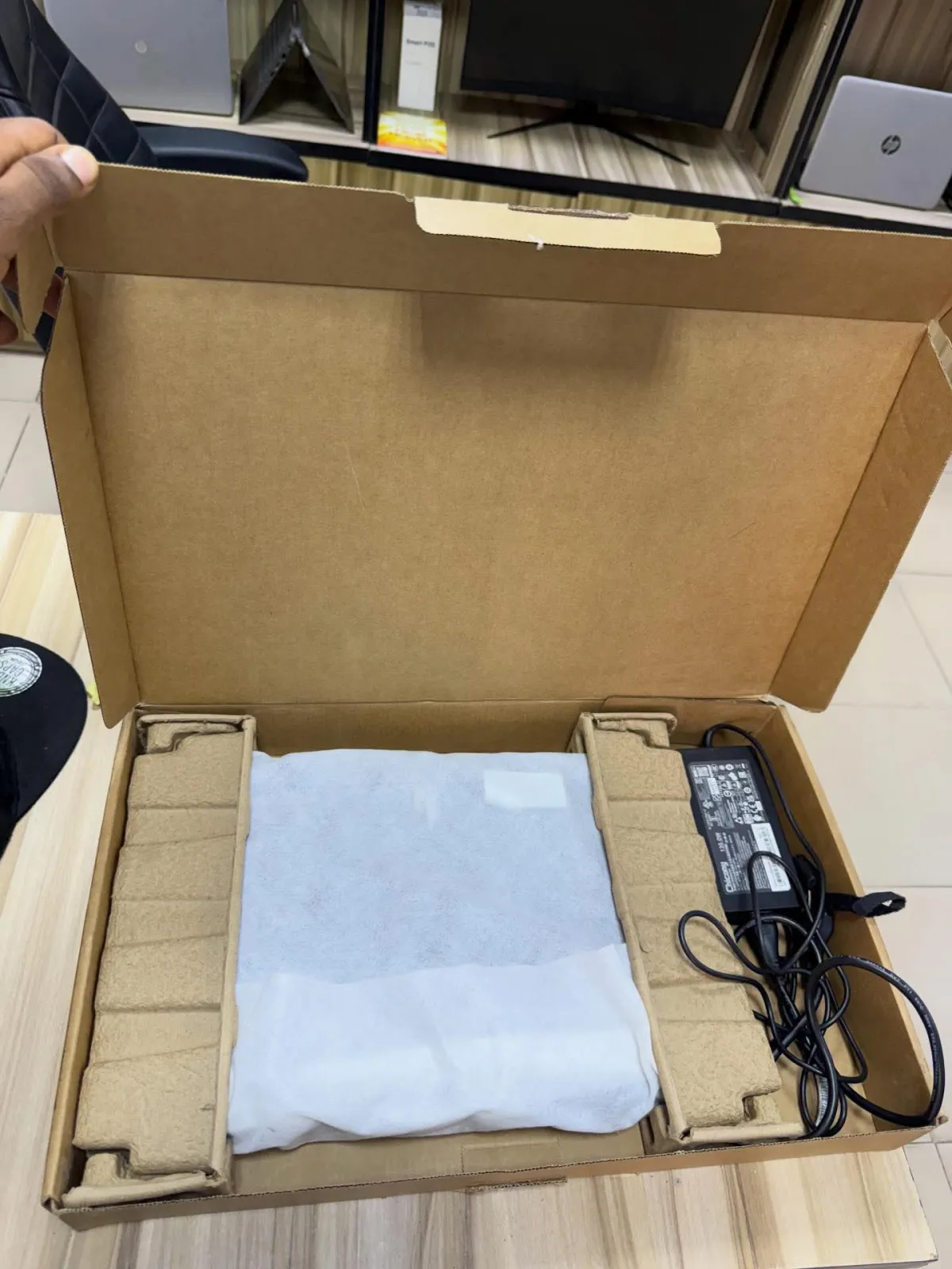 Open Box -Acer Nitro V15 Gaming Laptop - Image 1