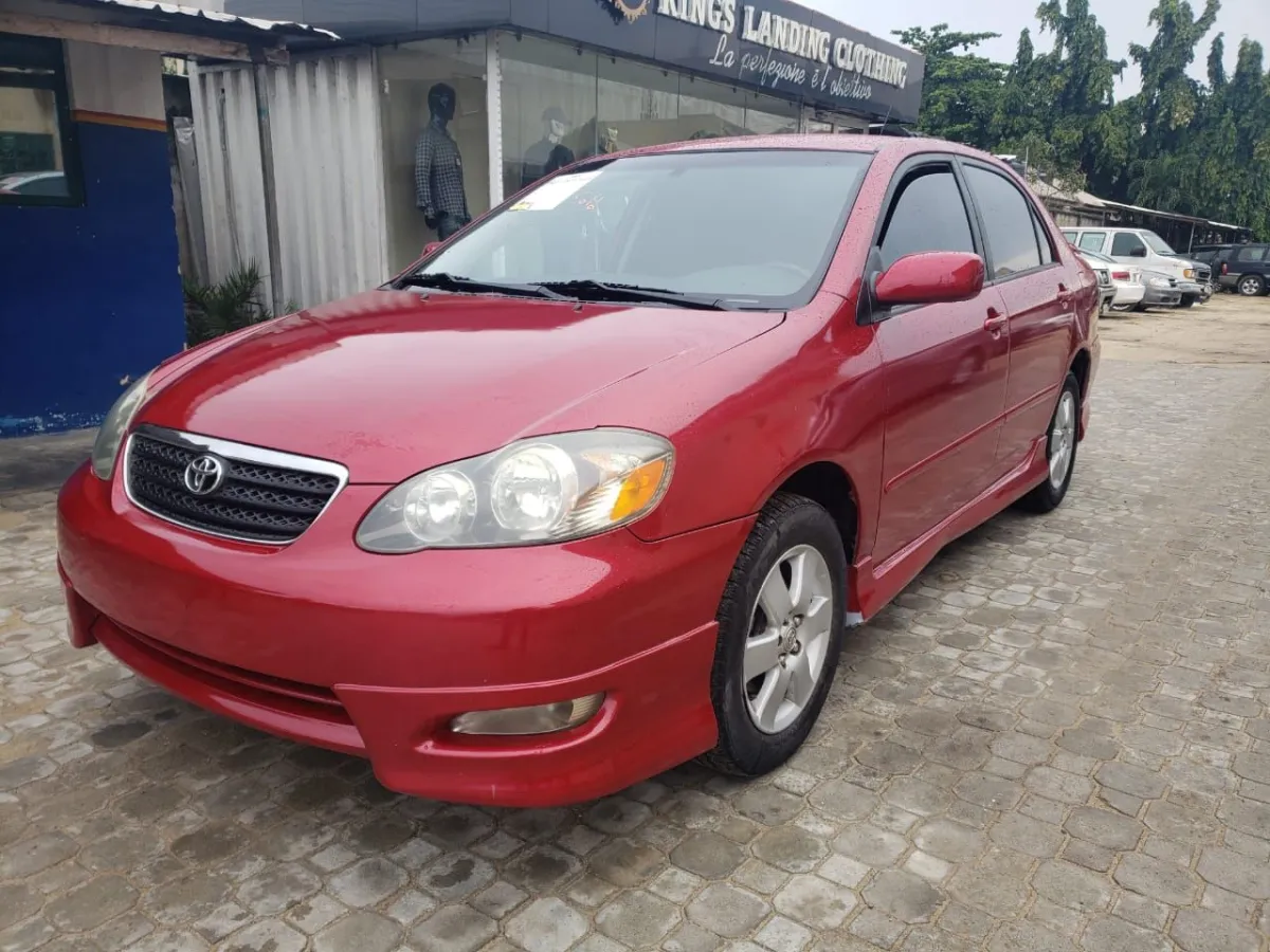 Clean Tokunbo 2007 Toyota Corolla Sport - Image 2