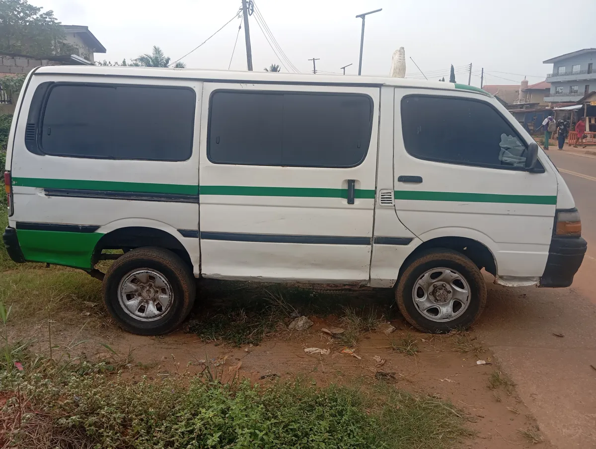 Toyota Hiace - Image 3