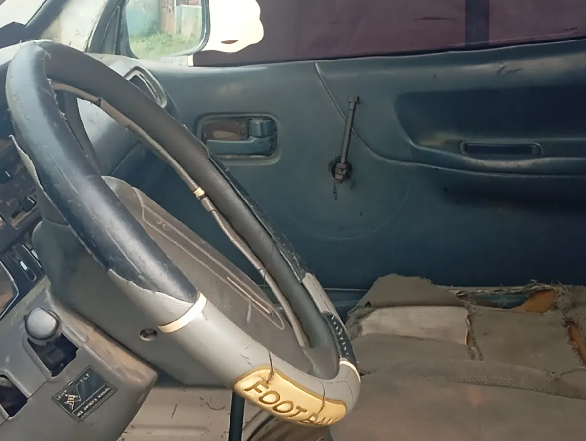 Toyota Hiace - Image 6