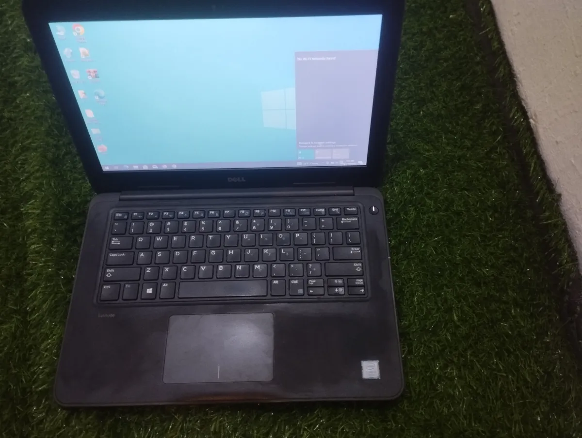 DELL LATITUDE 3380 - Image 3