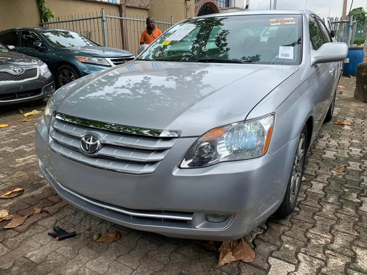 2007 Toyota Avalon Xle - Image 1