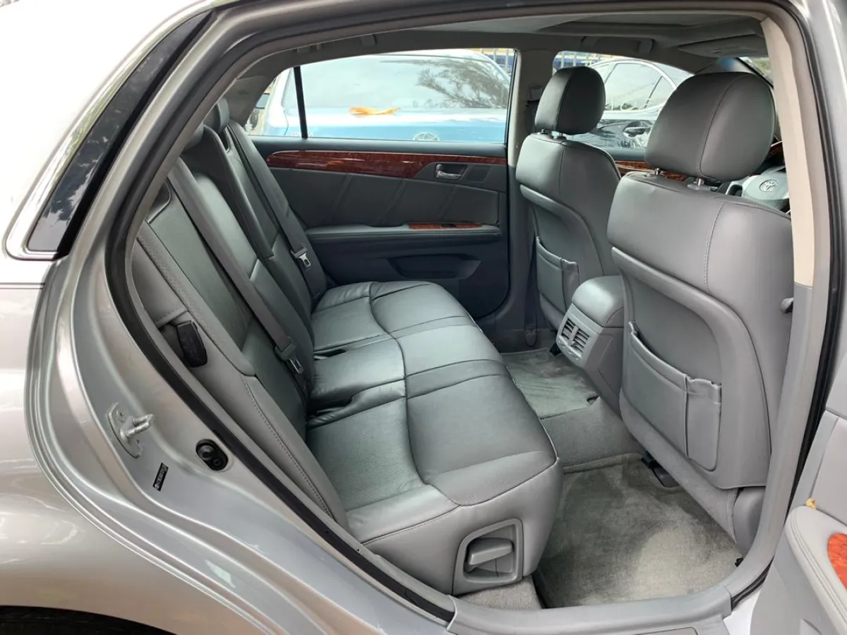 2007 Toyota Avalon Xle - Image 4