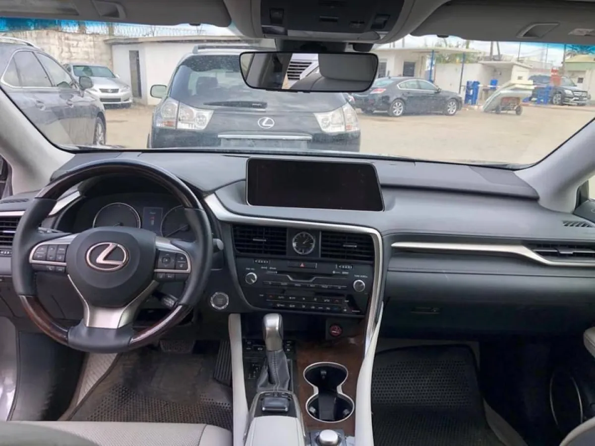 2017 Clean Tokunbo Lexus Rx 350 Full Option - Image 3
