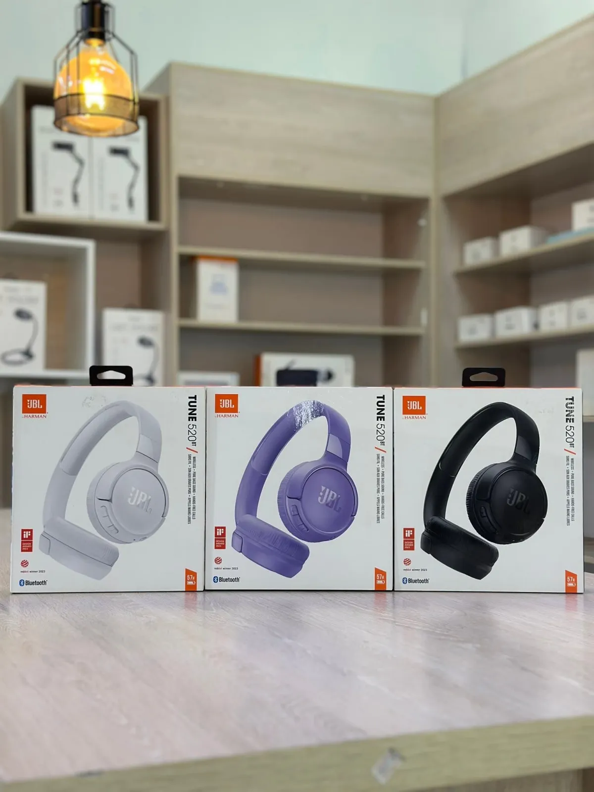 RIGHT PRICE BRINGS JBL HEADPHONES AND SPEAKERS ON SALE - Image 2