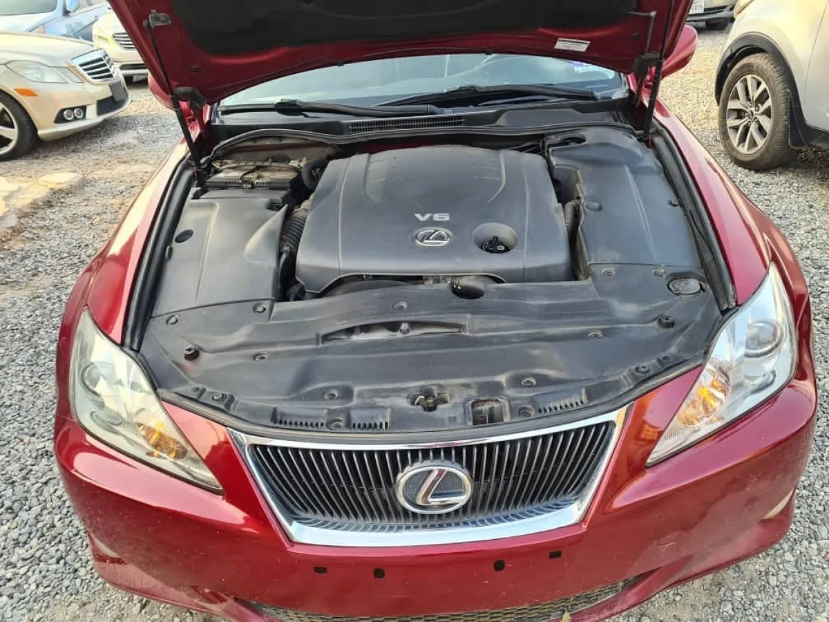 Clean lexus ES350 for sale gold colour - Image 3