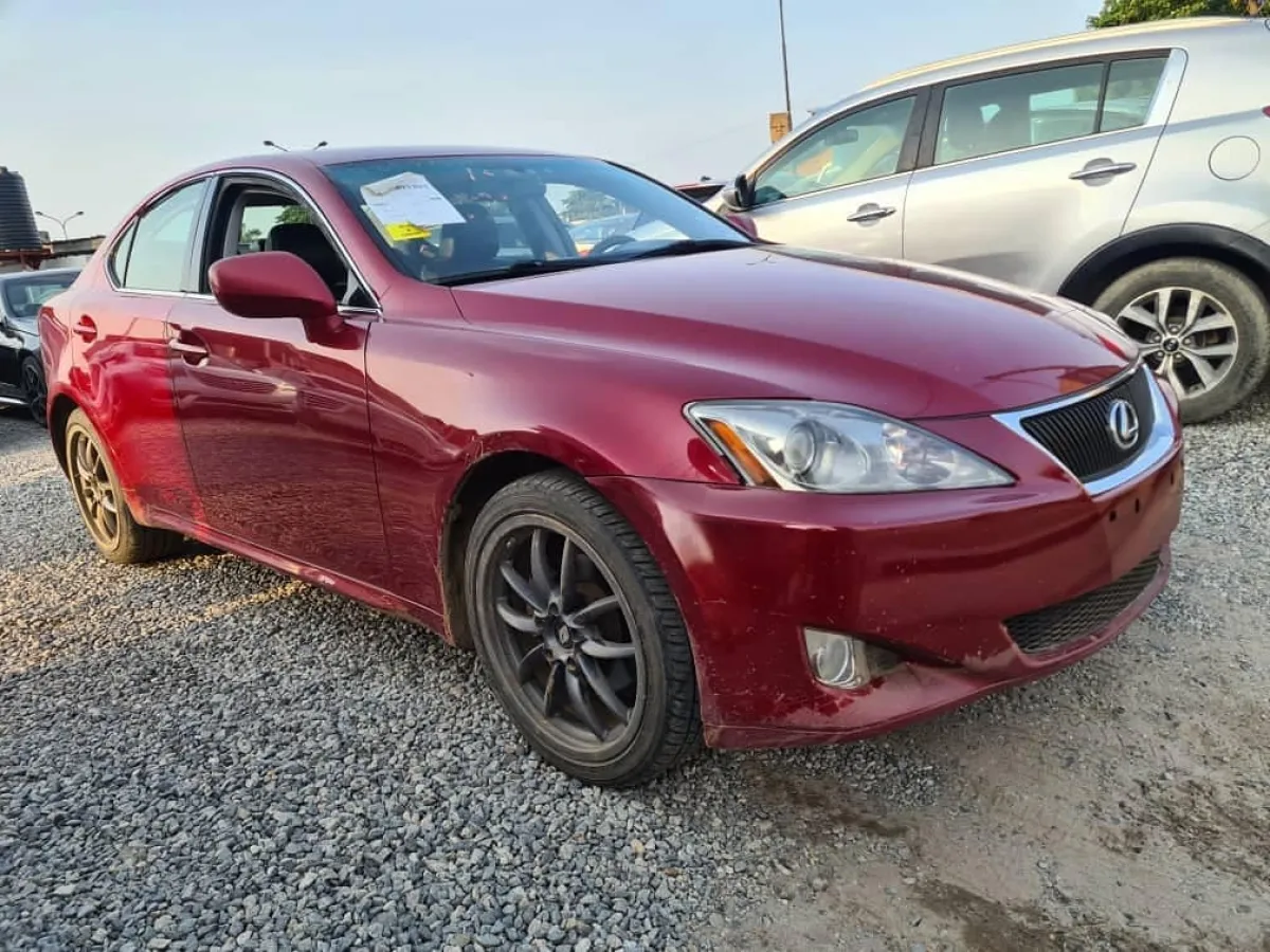 Clean lexus ES350 for sale gold colour - Image 6