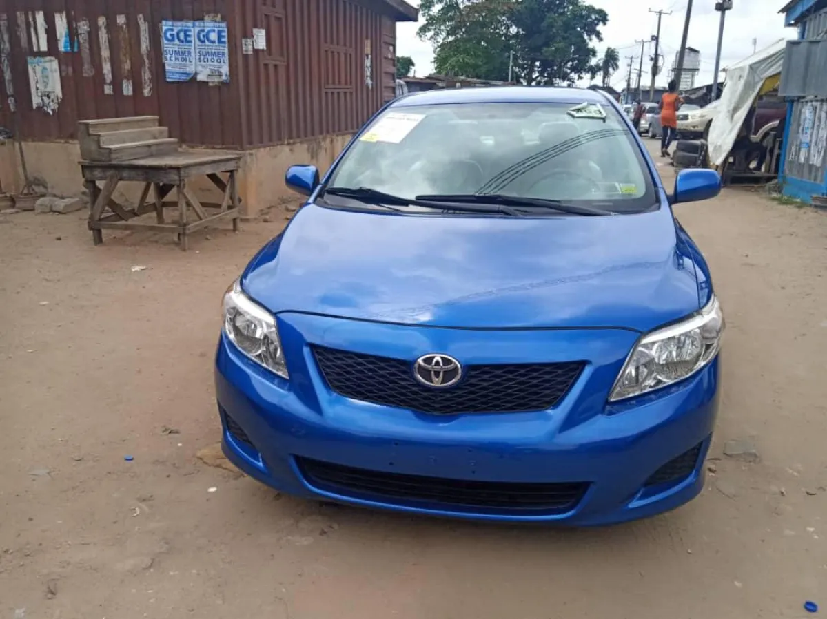 Clean Toyota corolla sport Blue - Image 2