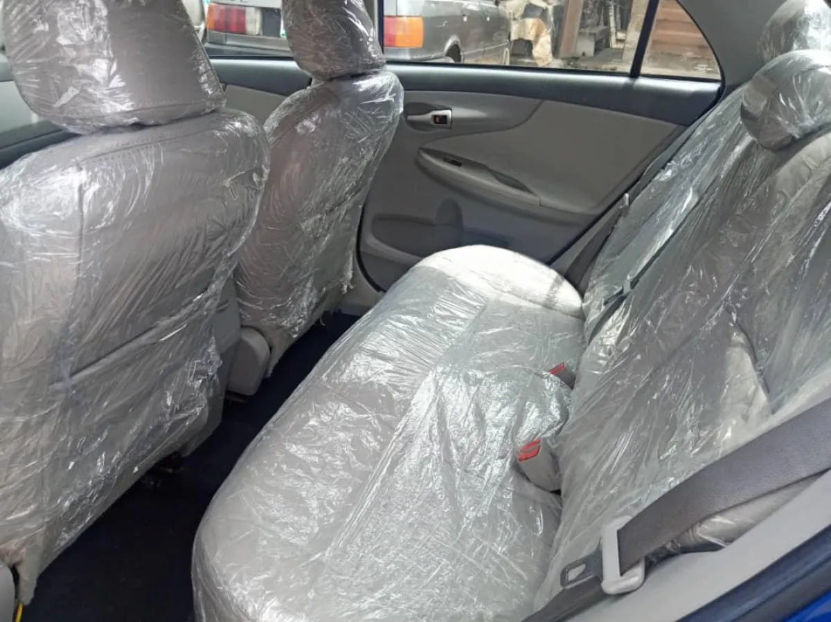 Clean Toyota corolla sport Blue - Image 4