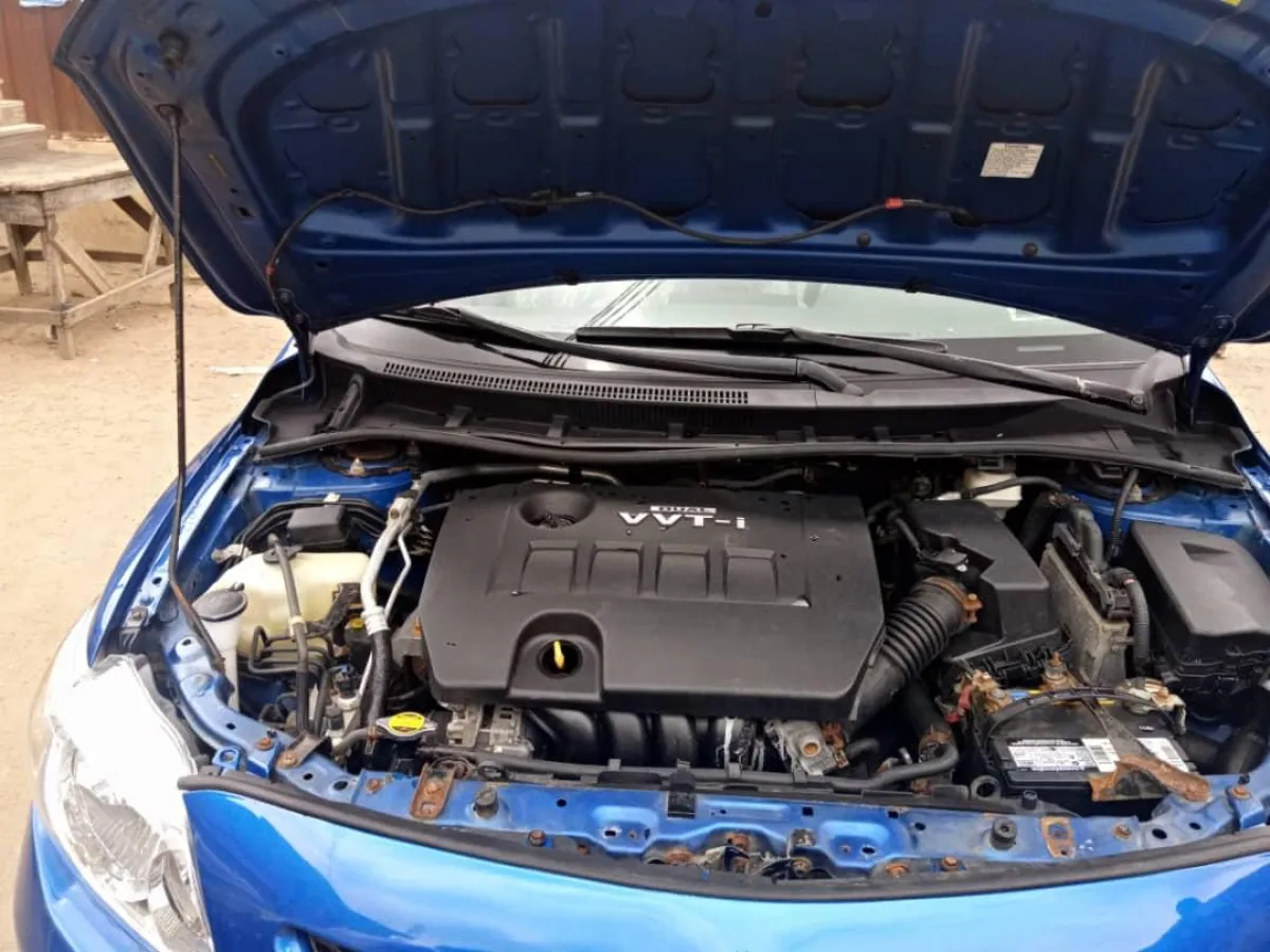 Clean Toyota corolla sport Blue - Image 6
