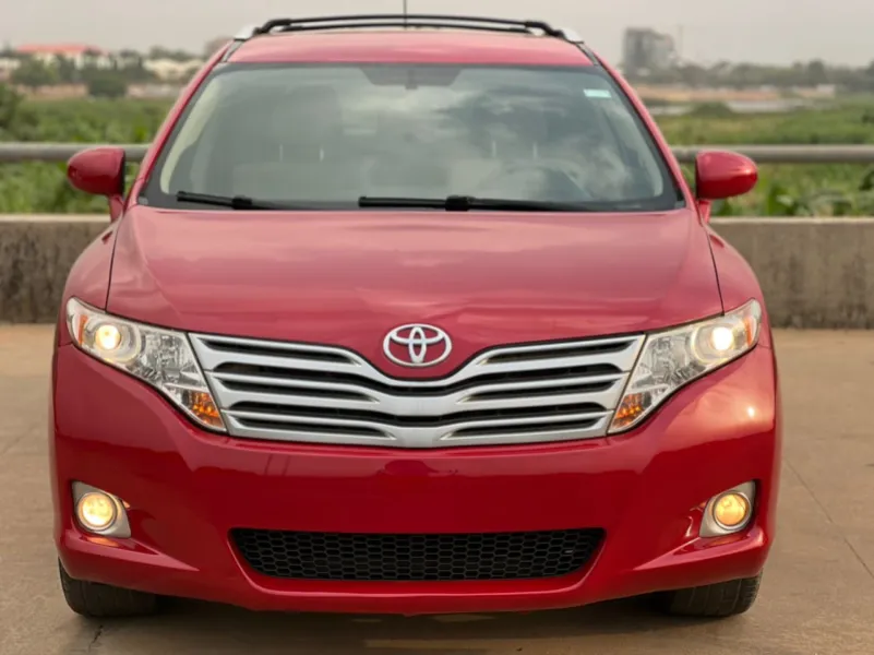 Clean Toyota venza 2007