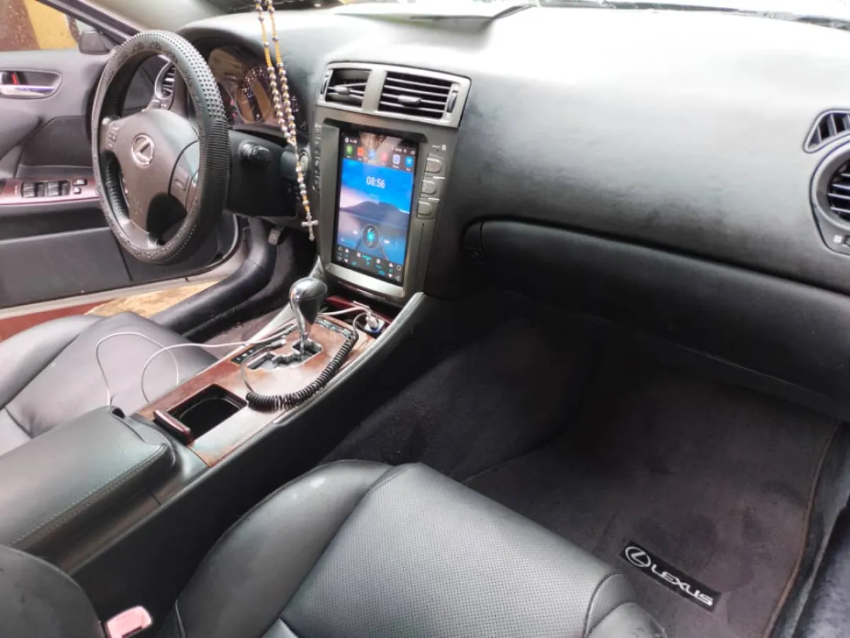 2007 Extremely Clean Tokunbo Lexus ls 250 - Image 4