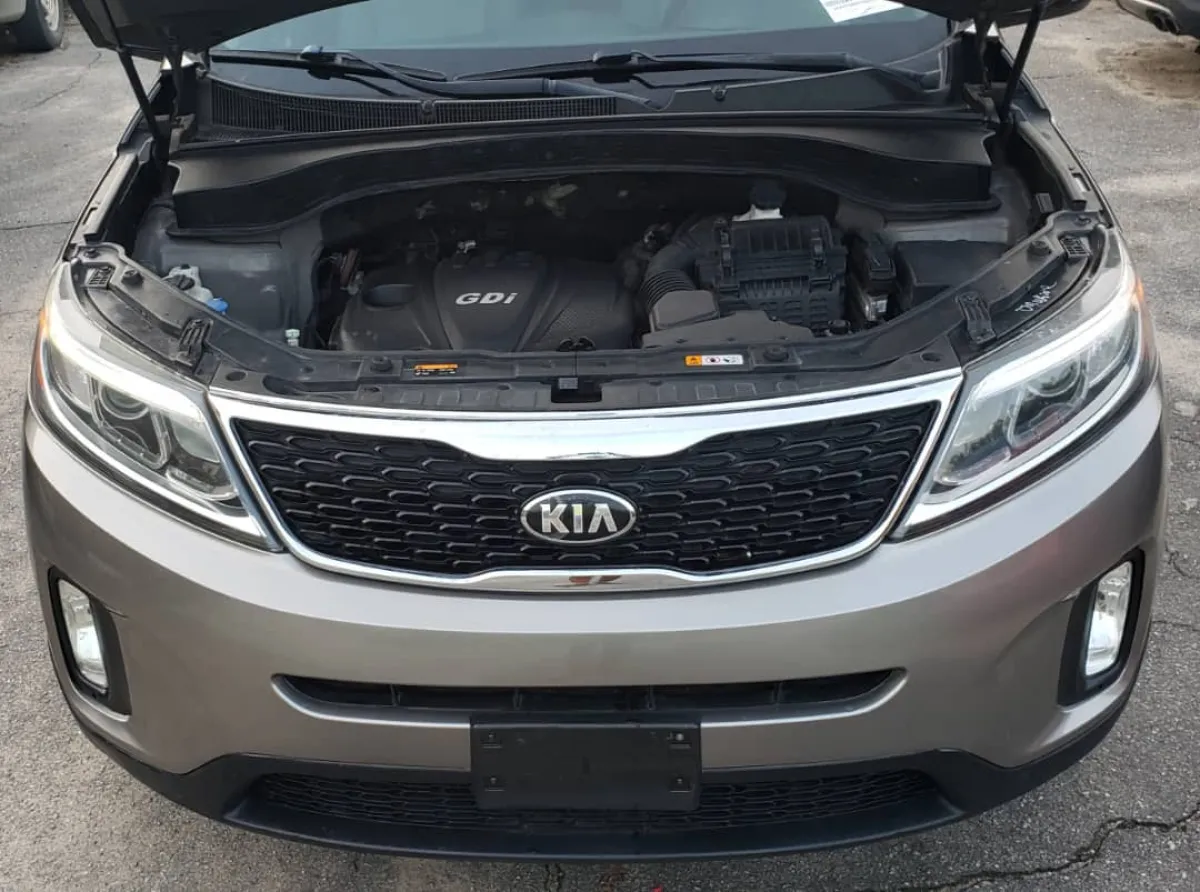 Sharp Tokunbo Kia Sorento Ex - Image 1