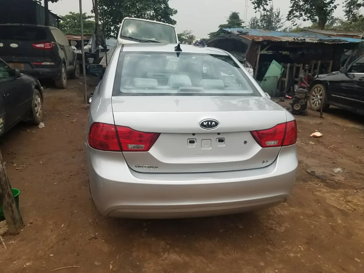Newly Arrived 2009 Kia Optima For Sale - Image 4
