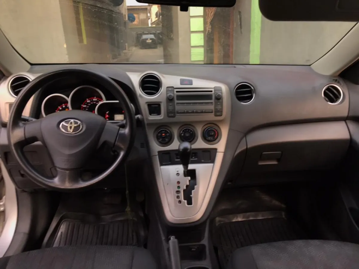 Toyota matrix - Image 2