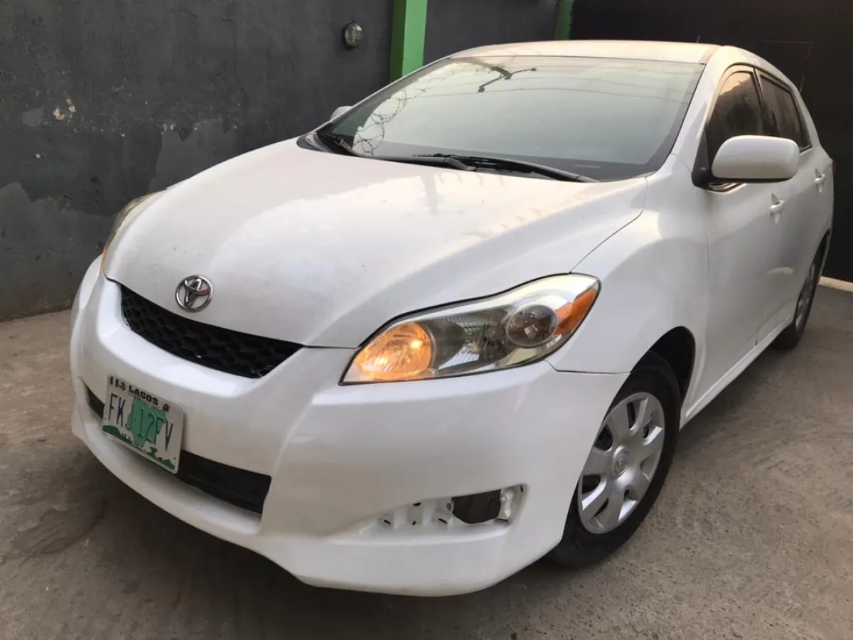 Toyota matrix - Image 7