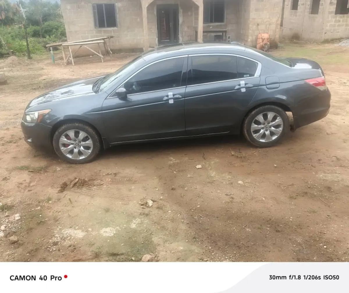 Honda accord - Image 2