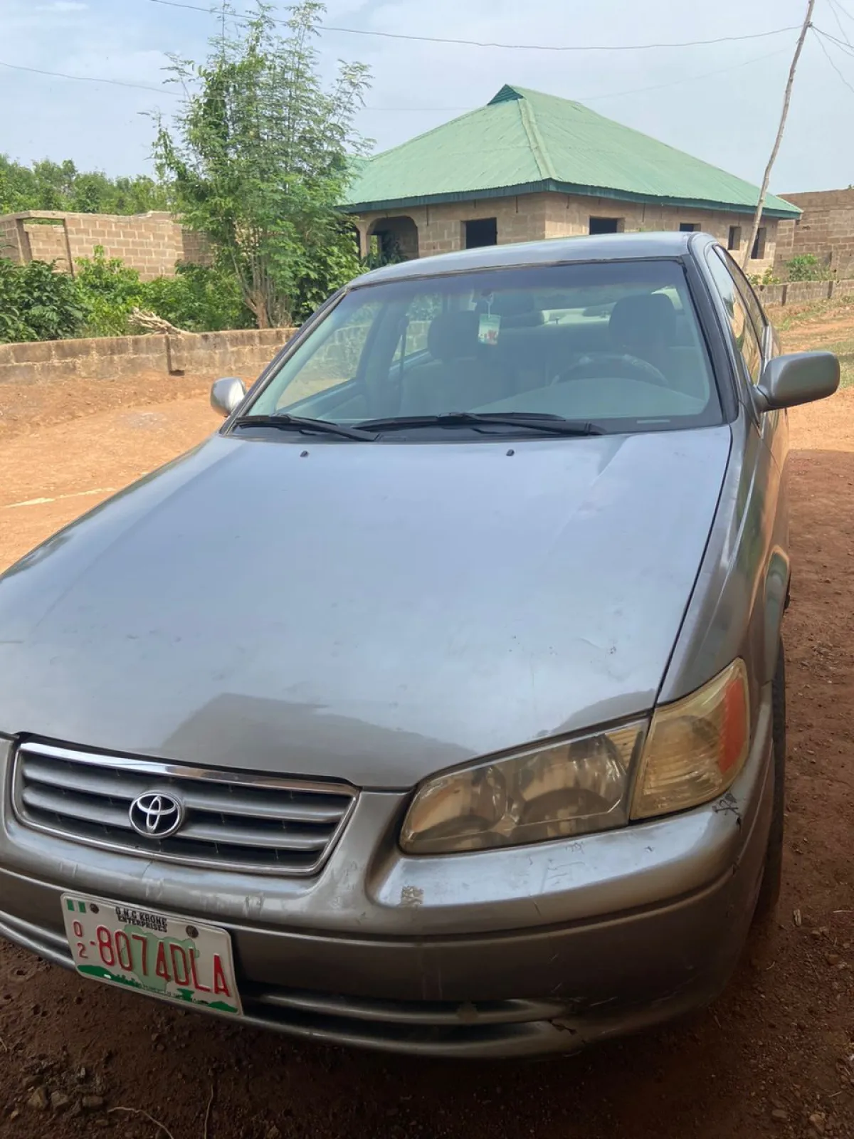 Toyota Camry LE V6 4dr Sedan (3. 0L 6cyl 5A) 2004 Gray - Image 1