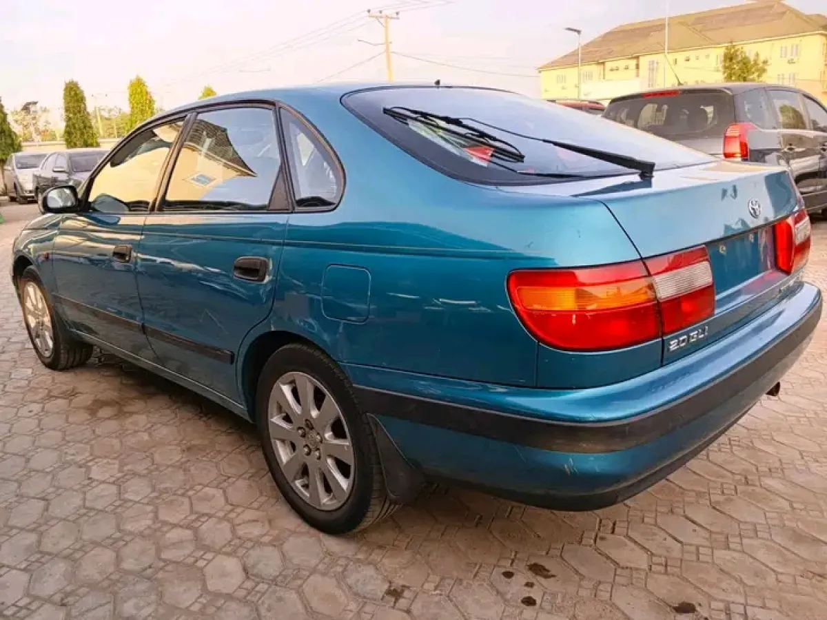 Super Clean Toyota Carina E at given away proce - Image 4
