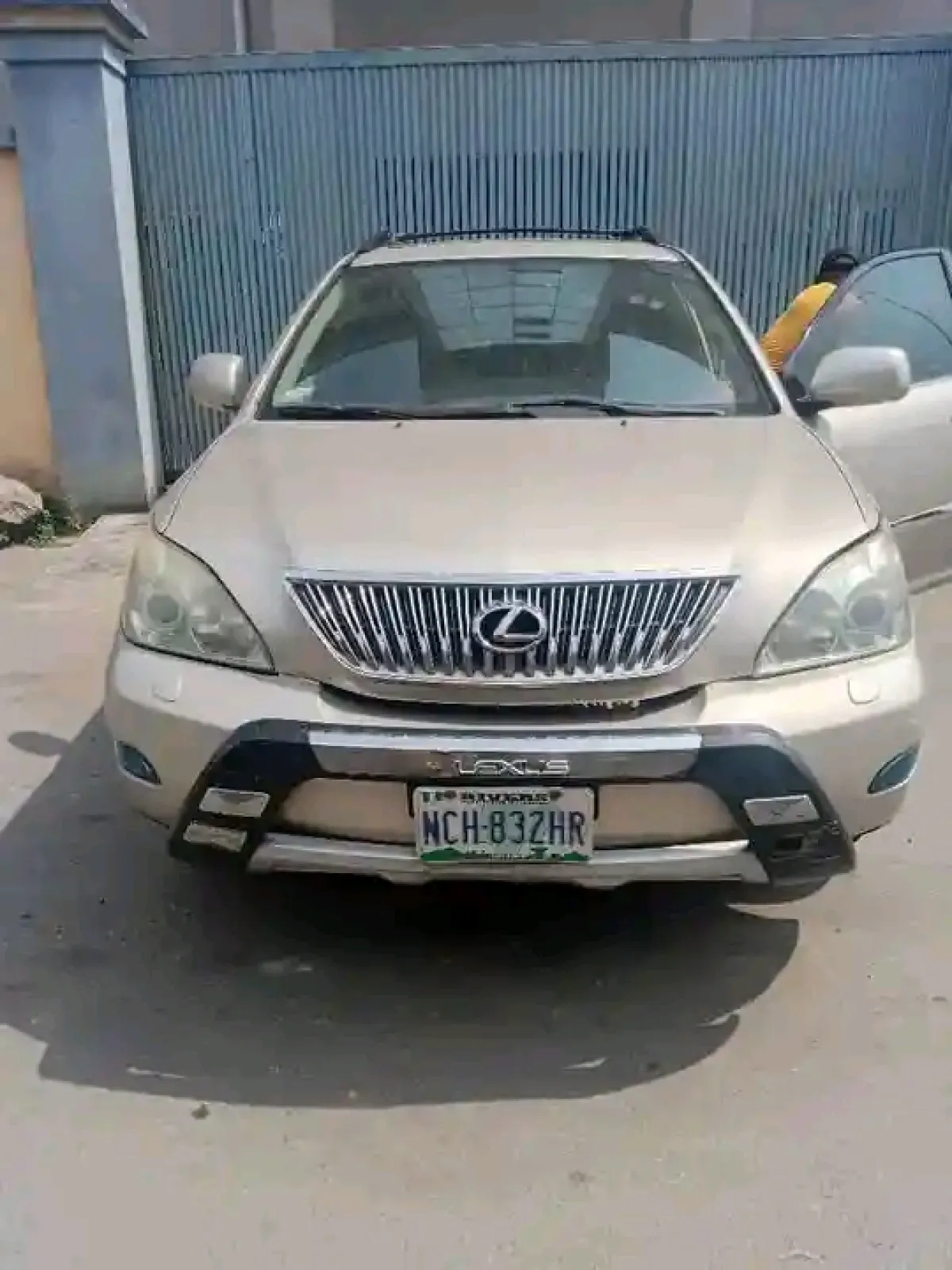 Sharp clean Lexus Rx 350 - Image 5