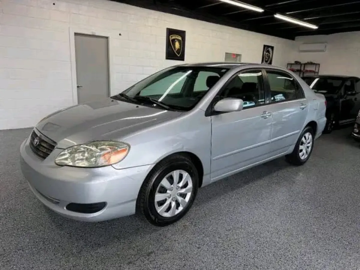 Toyota Corolla - Image 4