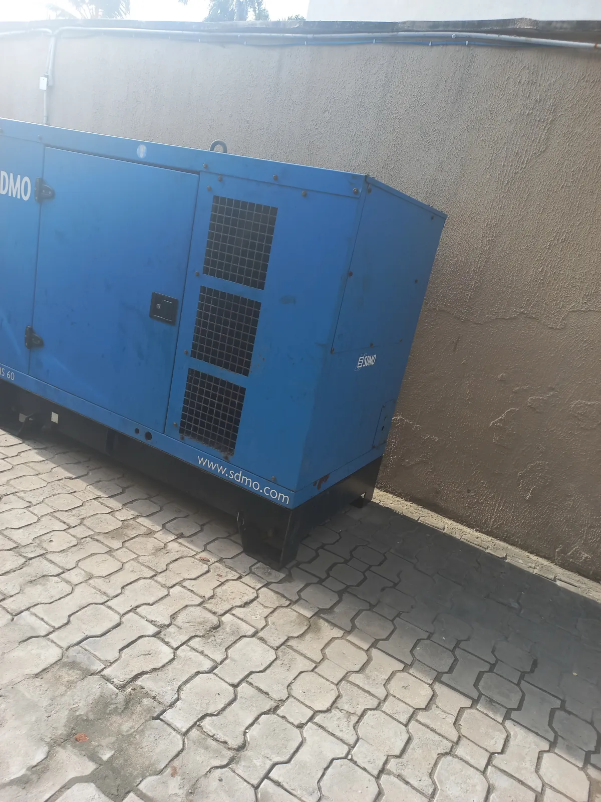SDMO DIESEL GENERATOR - Image 4