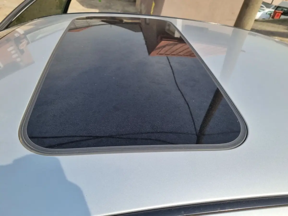 DISTRESS TOKS INFINITI G25 FULL OPTION - Image 4