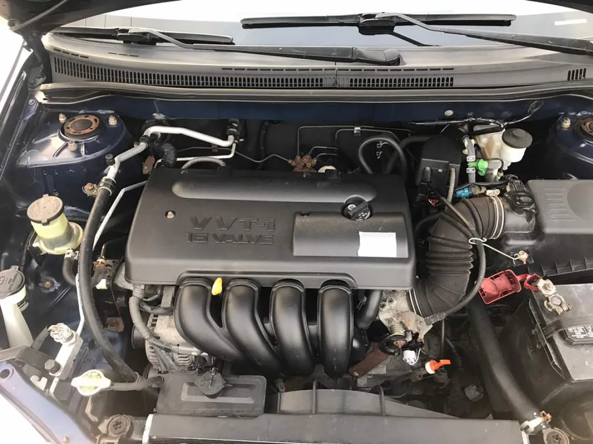 A Tokunbo 2004 Toyota Corolla Sport - Image 2