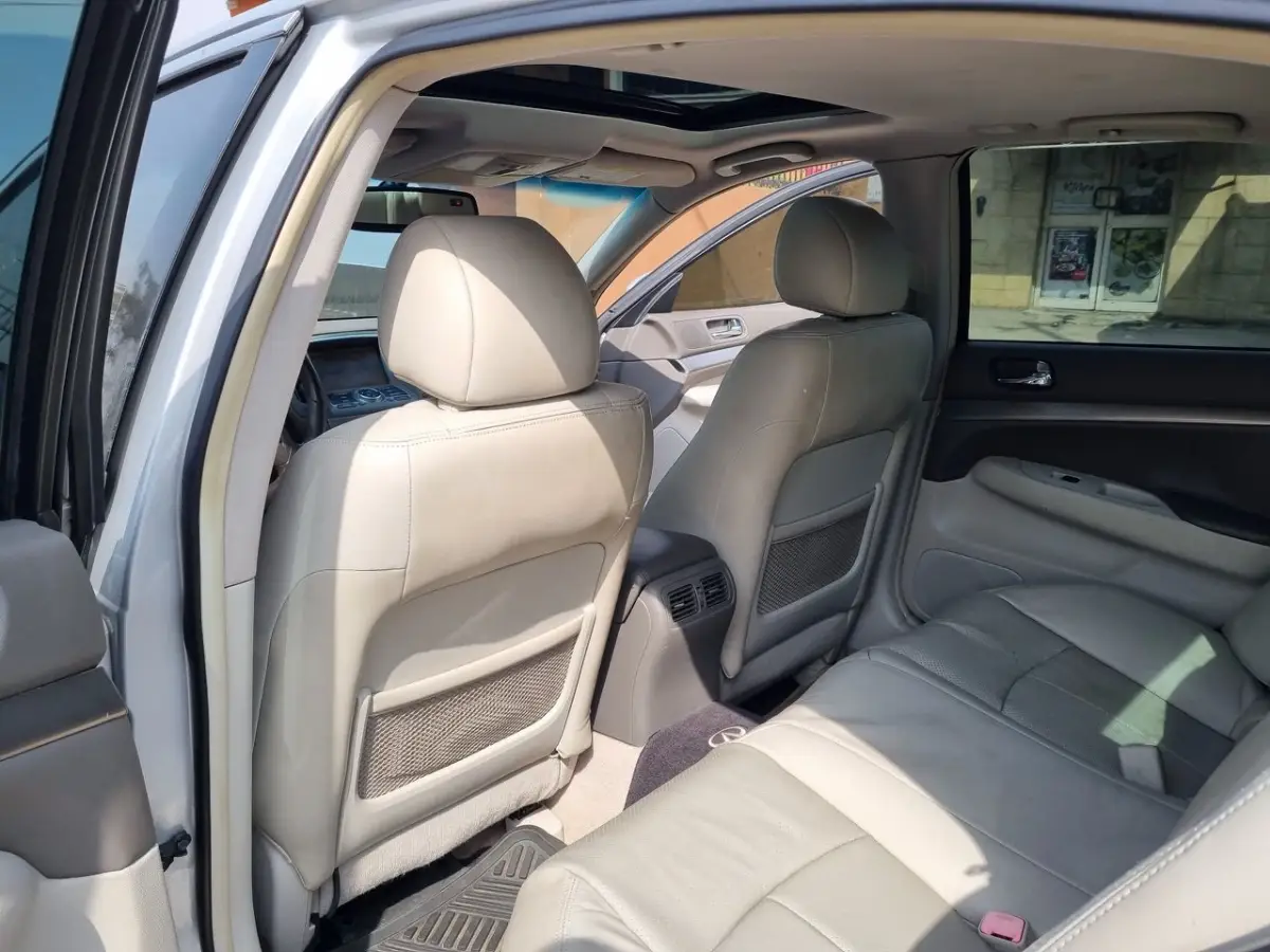 DISTRESS TOKS INFINITI G25 FULL OPTION - Image 9