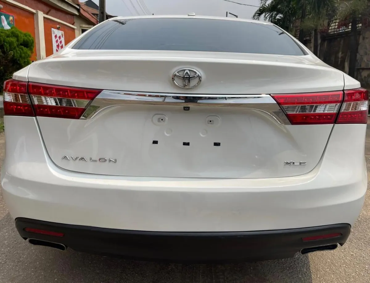 Tokunbo Toyota Avalon Xle 2013 For Sale - Image 1