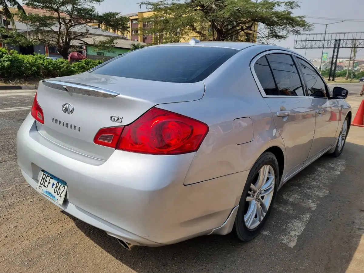 DISTRESS TOKS INFINITI G25 FULL OPTION - Image 12