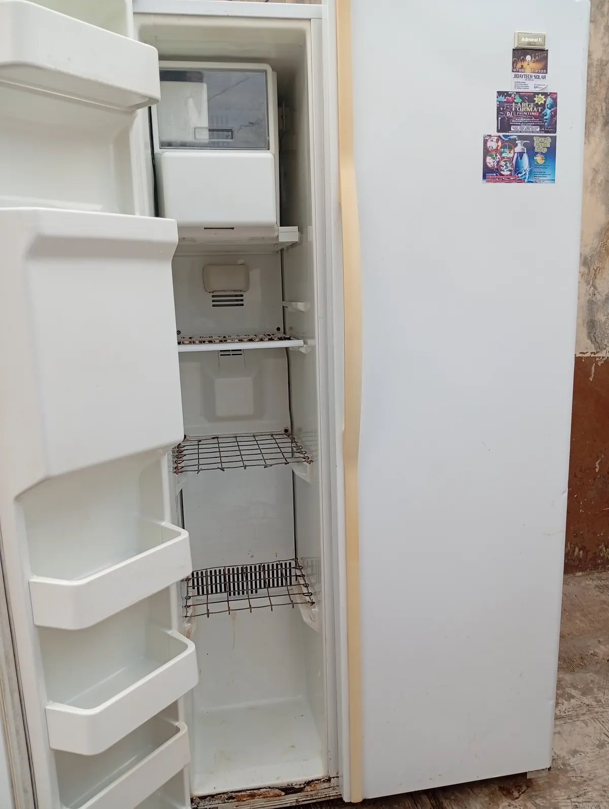 A standing defrezer and fredge - Image 1