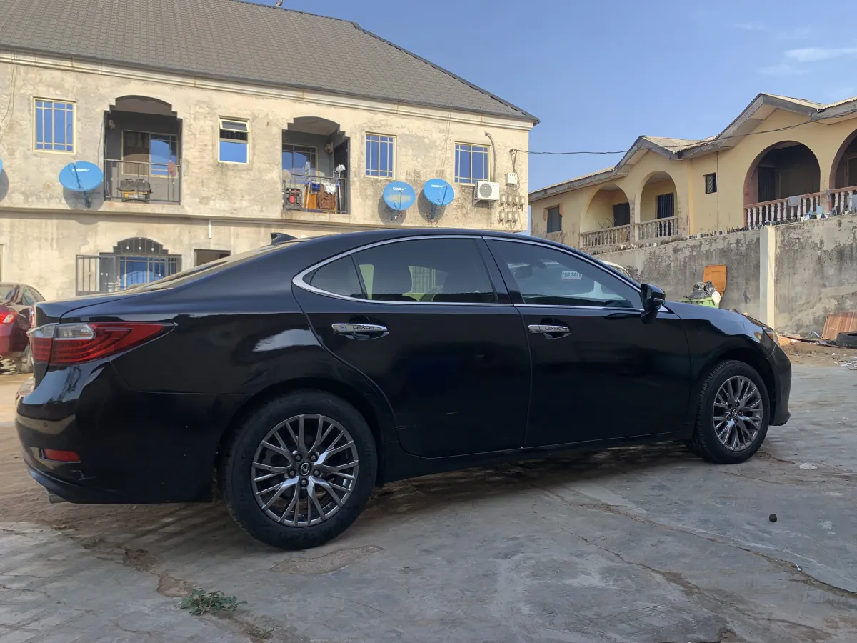 Awoof Lexus es350 2015 - Image 3