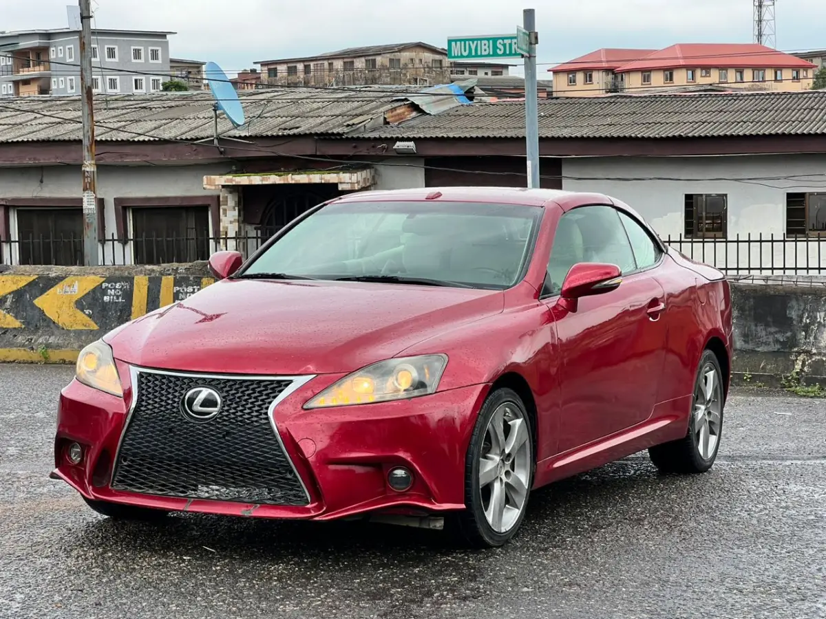 Lexus IS250C 2010 - Image 3