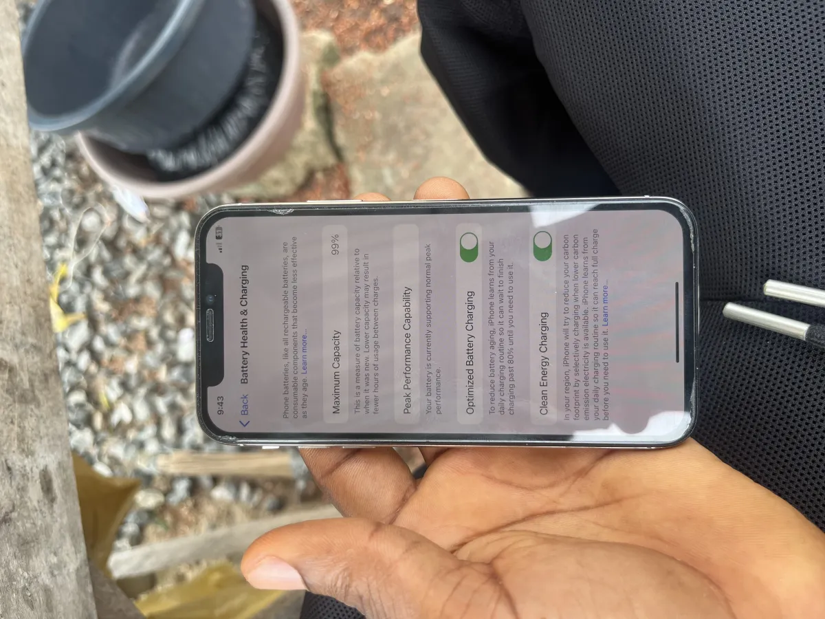 IPhone X 64GB - Image 1