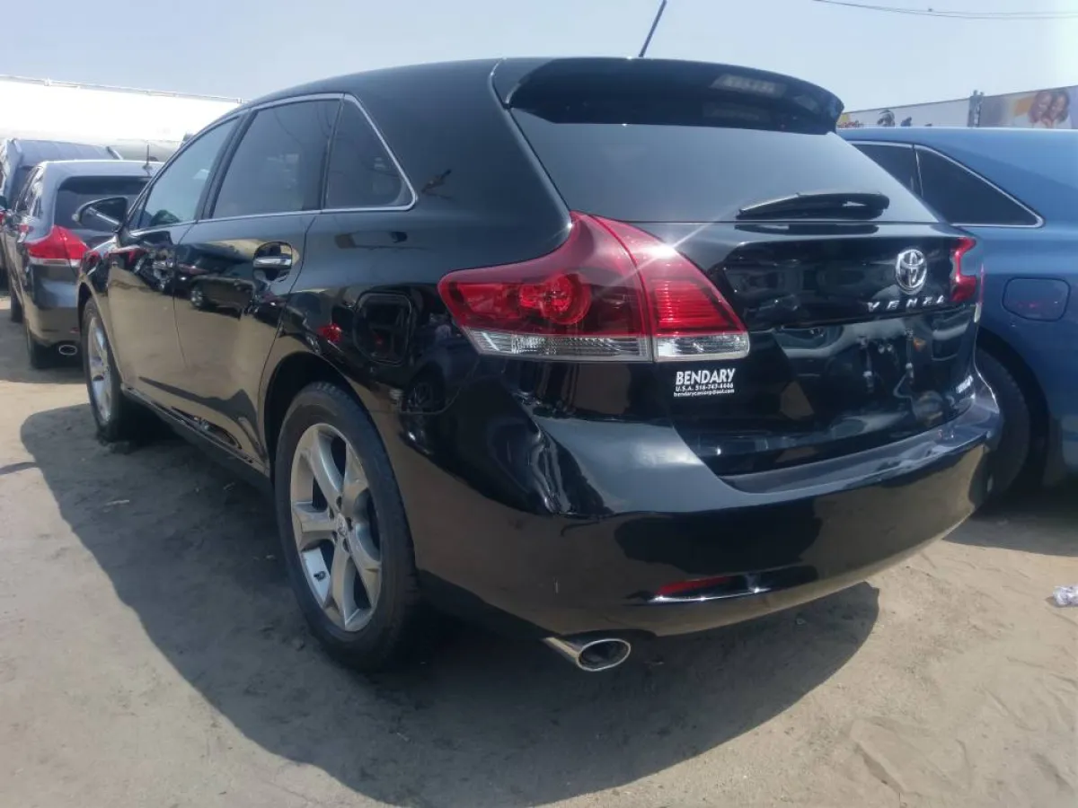Extremely Clean 2014 Tokunbo Toyota Venza Xle - Image 5