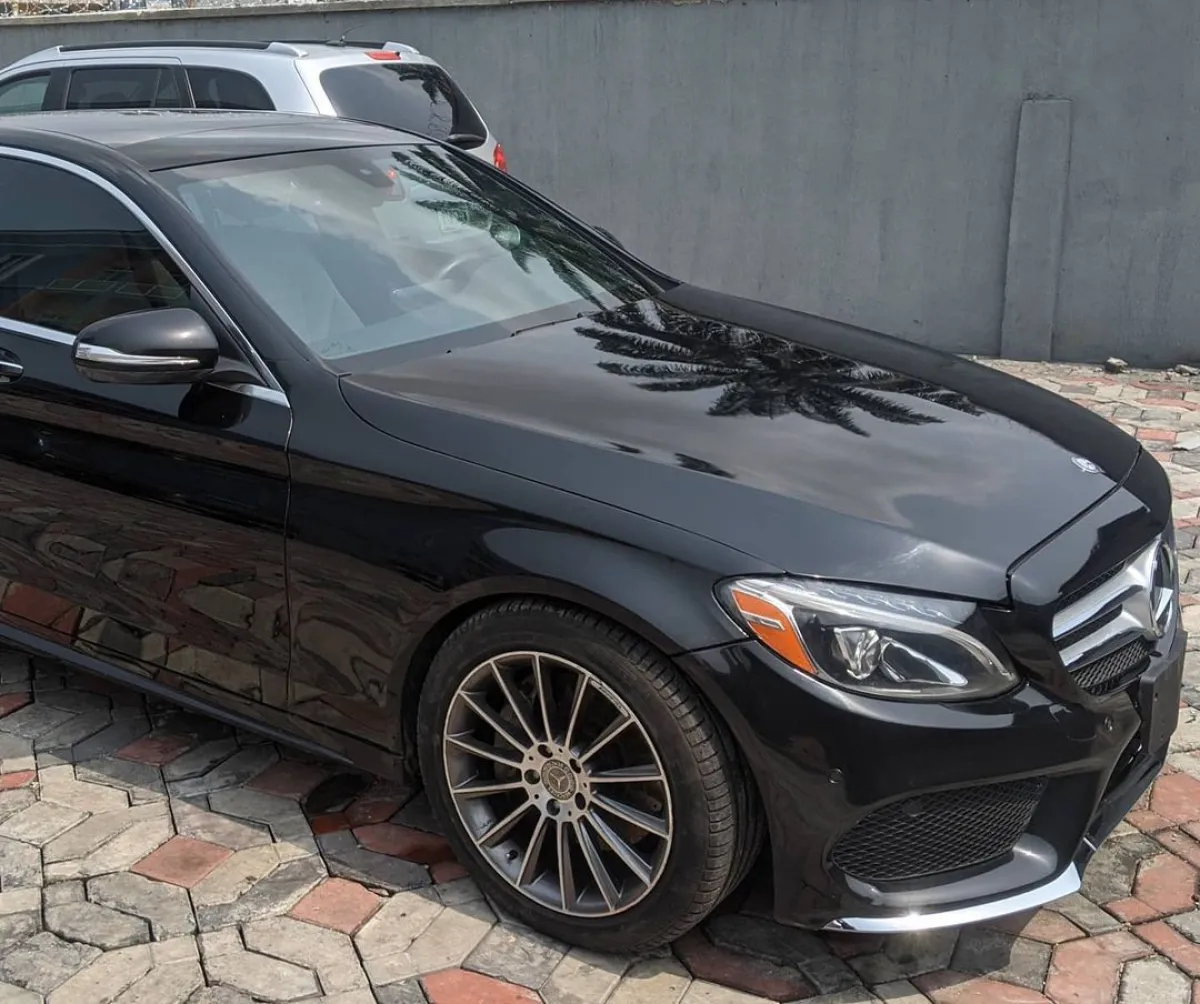 Extremely Clean 2015 Mercedes Benz C400 - Image 1