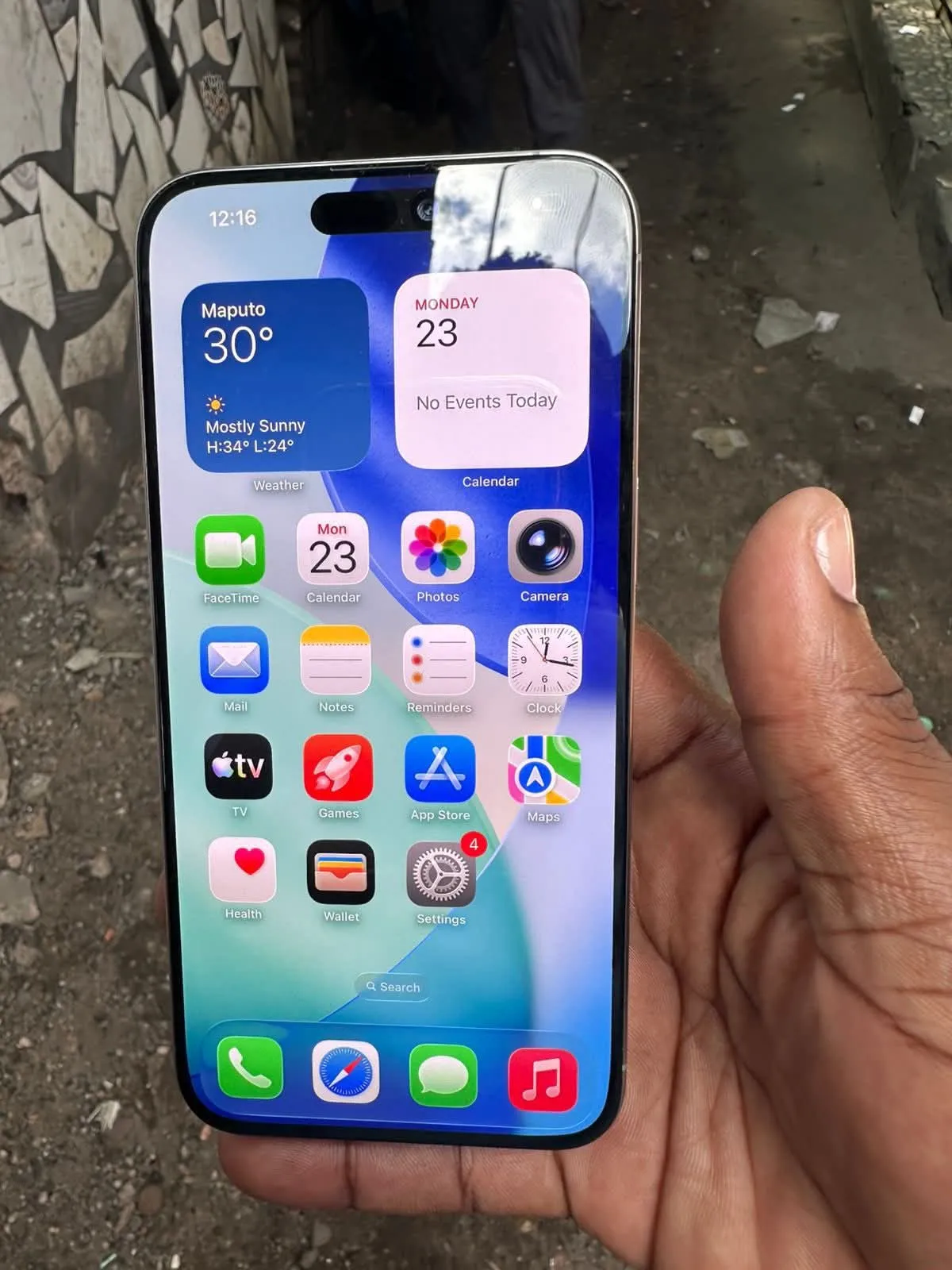 iPhone 15 pro 256GB in Benin city - Image 5