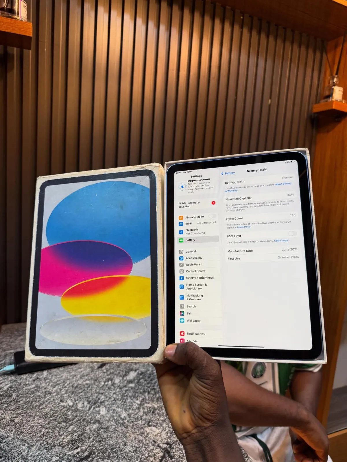 Open box iPad 11th gen 128gb in Benin - Image 1